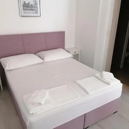 Natali Apartament *